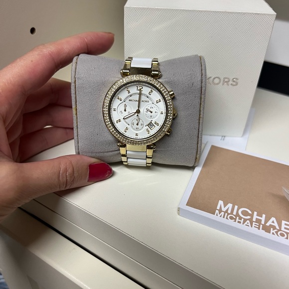 Michael Kors Women's Gold and White Watch - Picture 3 of 4